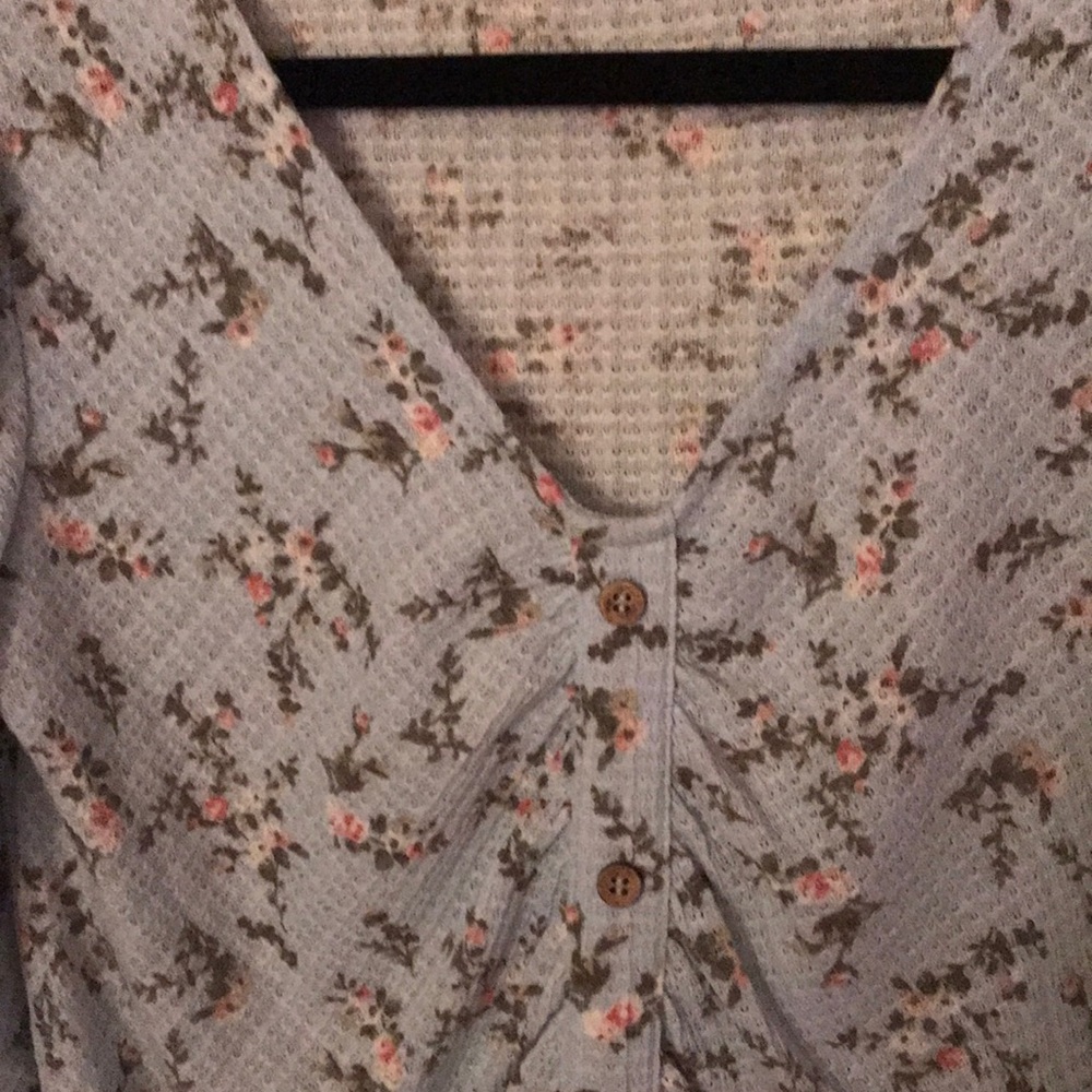 Cute floral romantic floral ruched top L